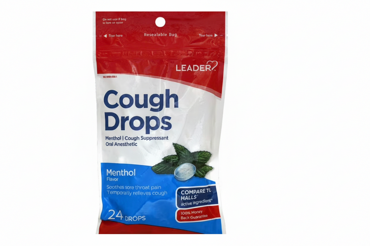 Gluten-free menthol cough drops in a package, designed for soothing throat relief, from Farmacias Savia.