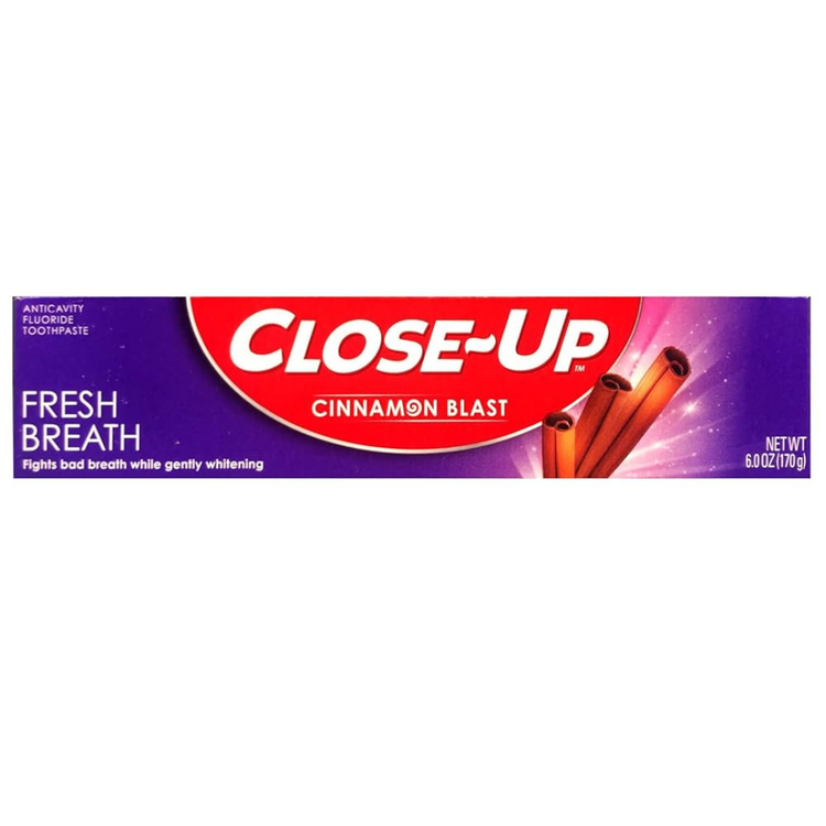 Close-up of Farmacias Savia Freshening Red Gel Toothpaste in 9oz tube, showing vibrant red gel and packaging details.