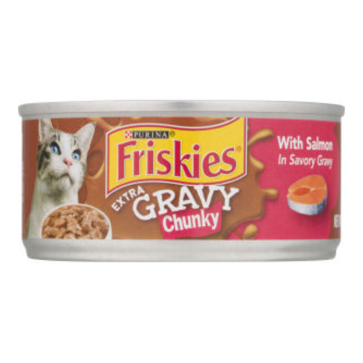Canned Purina Friskies Extra Gravy Chunky Salmon cat food in 5.5 oz can with salmon and savory gravy
