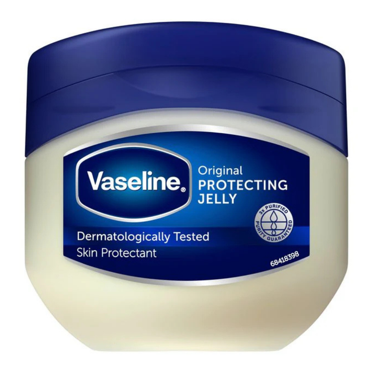 Farmacias Savia Vaseline Original Petroleum Jelly in an 8.45oz jar, smooth, clear skin moisturizer and skin protectant.