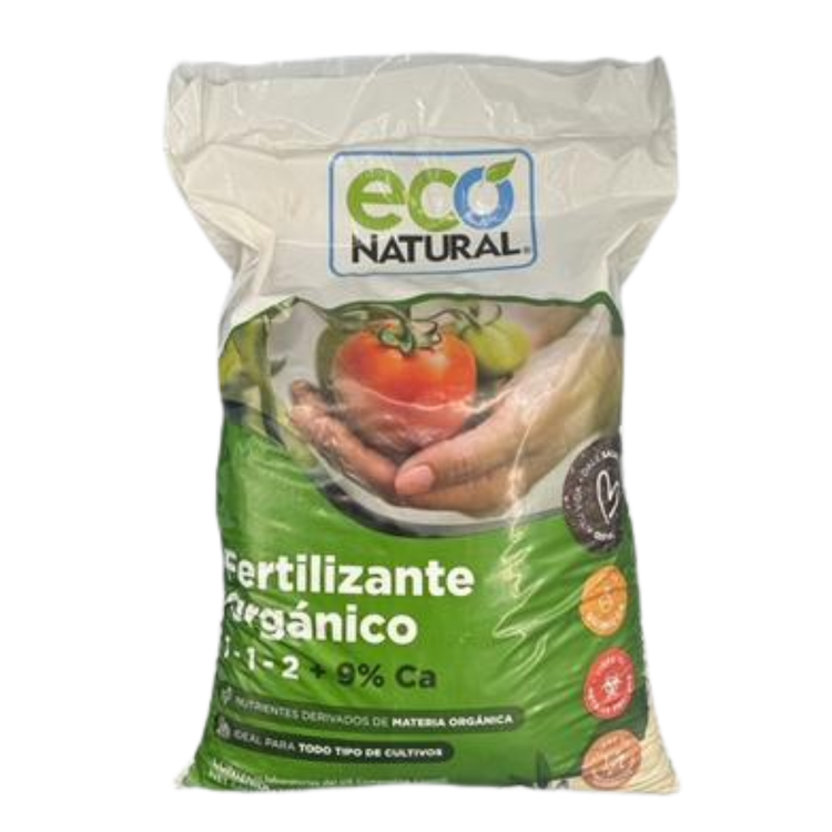 Eco Natural Organic Liquid Fertilizer for Plants by Farmacias Savia in a 16.9oz bottle, ideal for garden and houseplant nourishment.