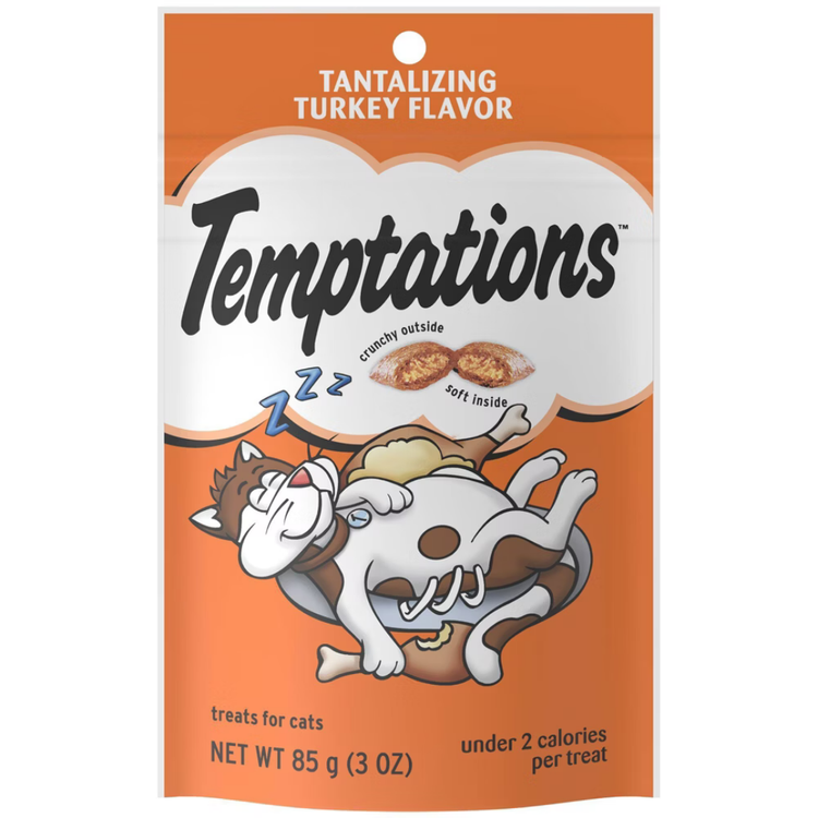 Whiskas Temptations Turkey cat treats in 3 oz package, savory snack for cats, from Farmacias Savia.