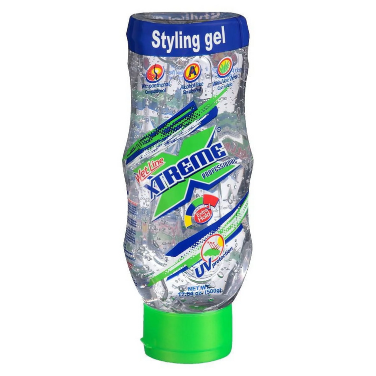 Xtreme Professional Styling Gel squeeze bottle for hair, 17.63 oz, by Farmacias Savia, with a clear label and squeezable design.