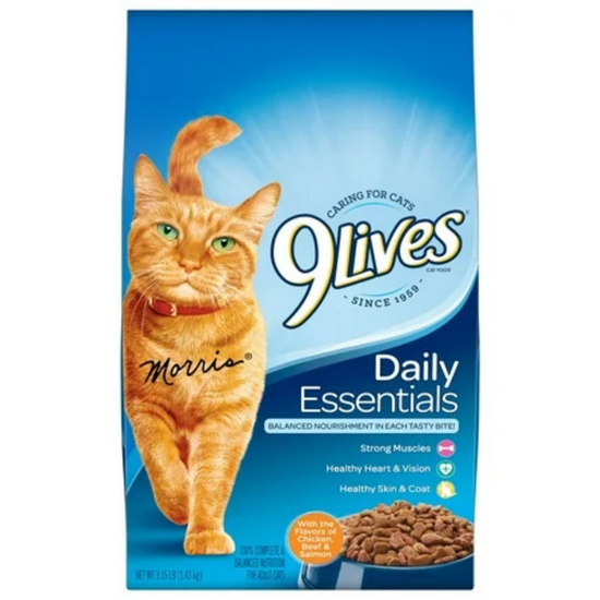 Bag of 9Lives Daily Essentials dry cat food in 3.15lb bag, nutritious alimentacion for cats by Farmacias Savia.