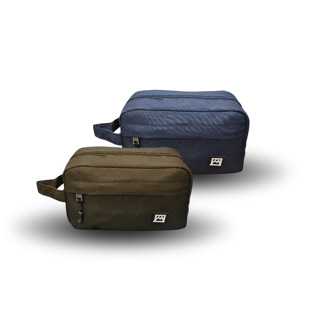 Set de regalo para hombre con cartera para caballero, en presentación de Farmacias Savia, elegante y funcional para uso diario.
