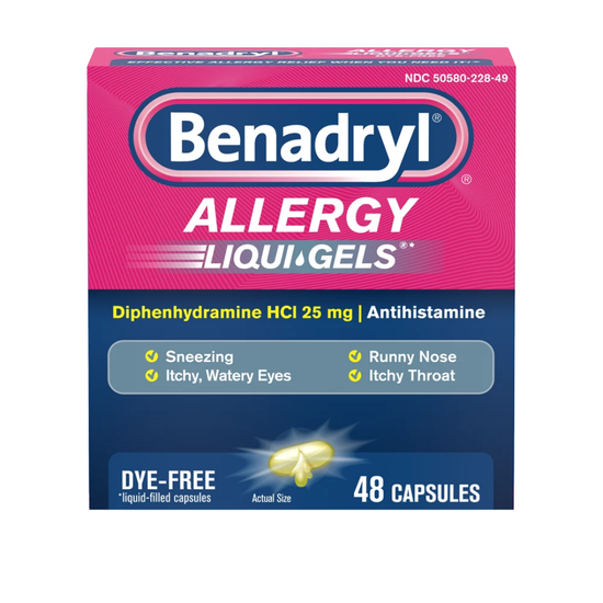 Benadryl dye-free allergy relief liquid gels bottle from Farmacias Savia, 24-count, with orange cap and clear gel capsules.