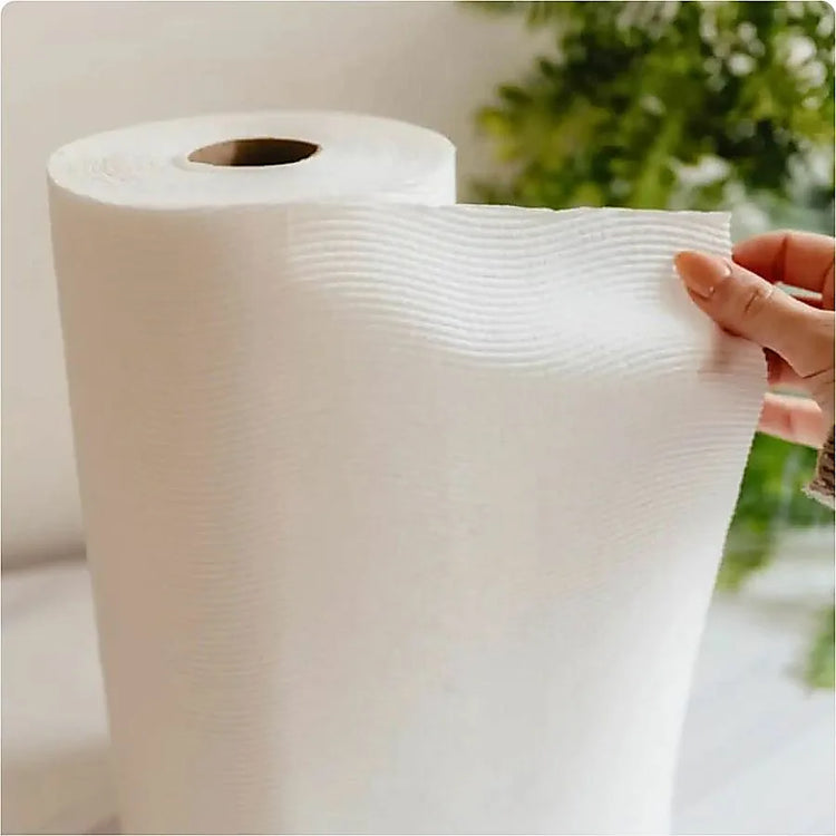 Farmacias Savia Scott Choose-A-Sheet Paper Towels in white, 62 sheets per roll, six-roll carton, suitable for cleaning and drying.