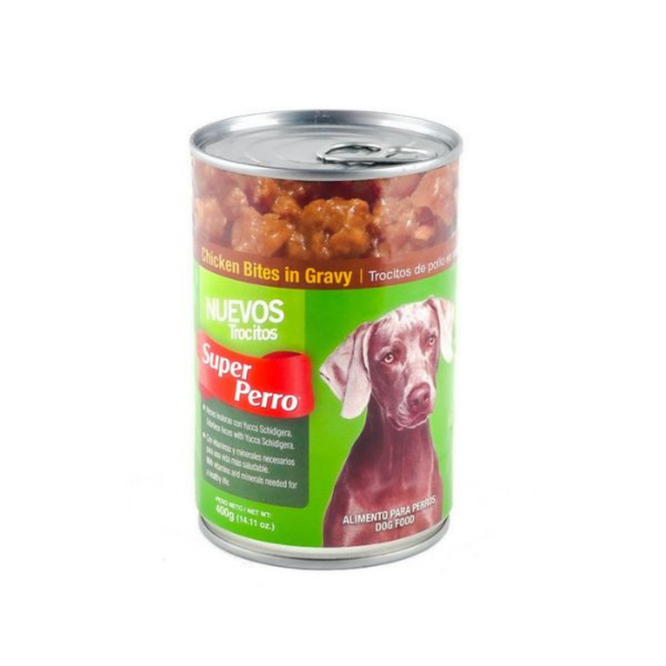 Canned Super Perro Chicken Bites in Gravy wet dog food by Farmacias Savia, 14.1 oz, showing the product label and packaging.