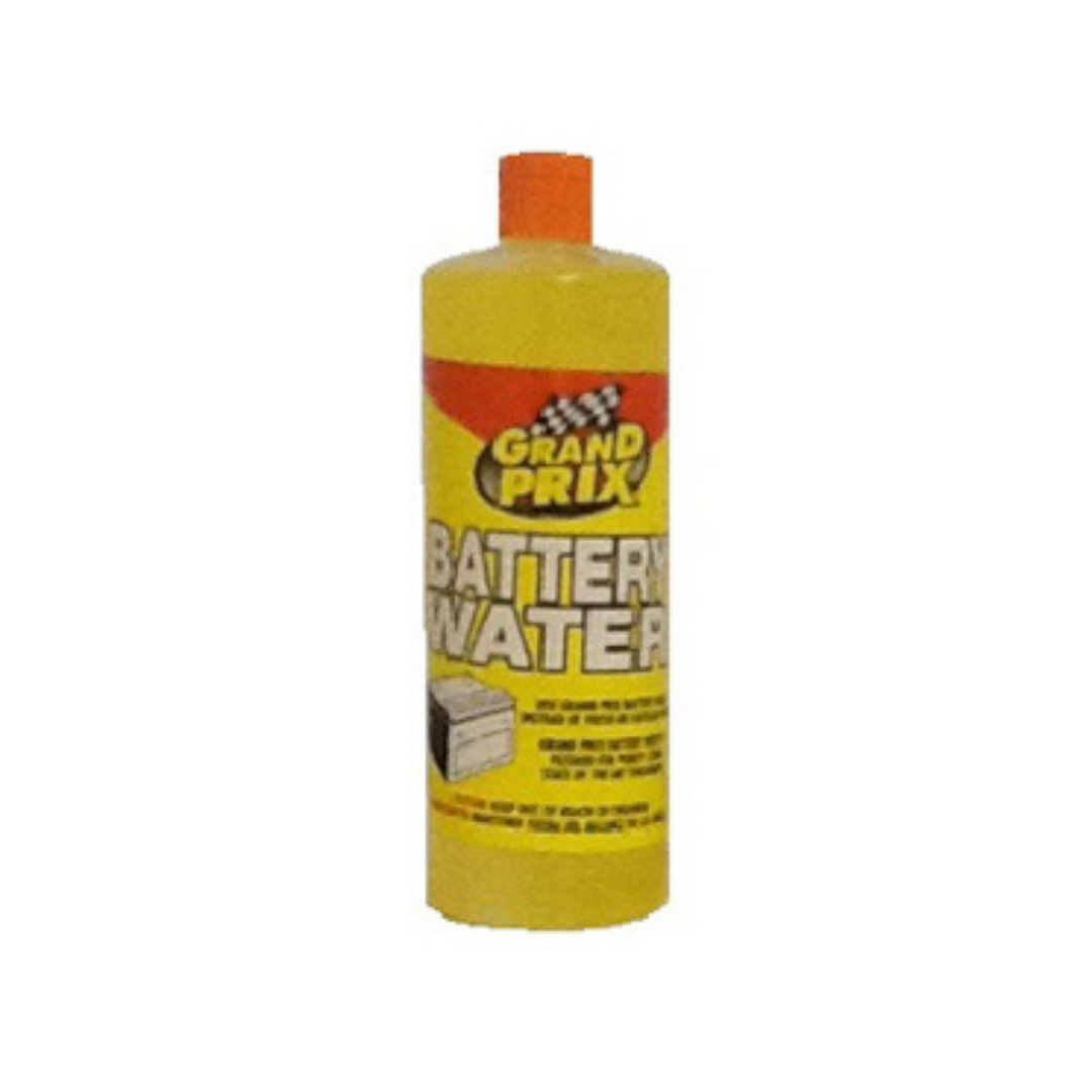 Grand Prix distilled battery water in a 1-quart container, suitable for auto batteries, by Farmacias Savia.