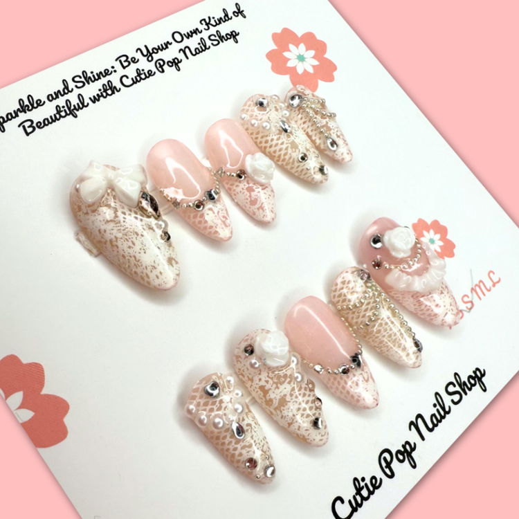 Angelic Lace White Elegant Press-On Nails