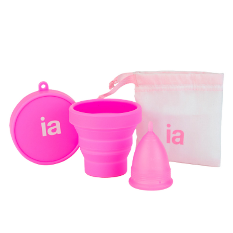 Large Interapothek menstrual cup kit by Farmacias Savia, showing the copa menstrual with packaging and accessories inside.