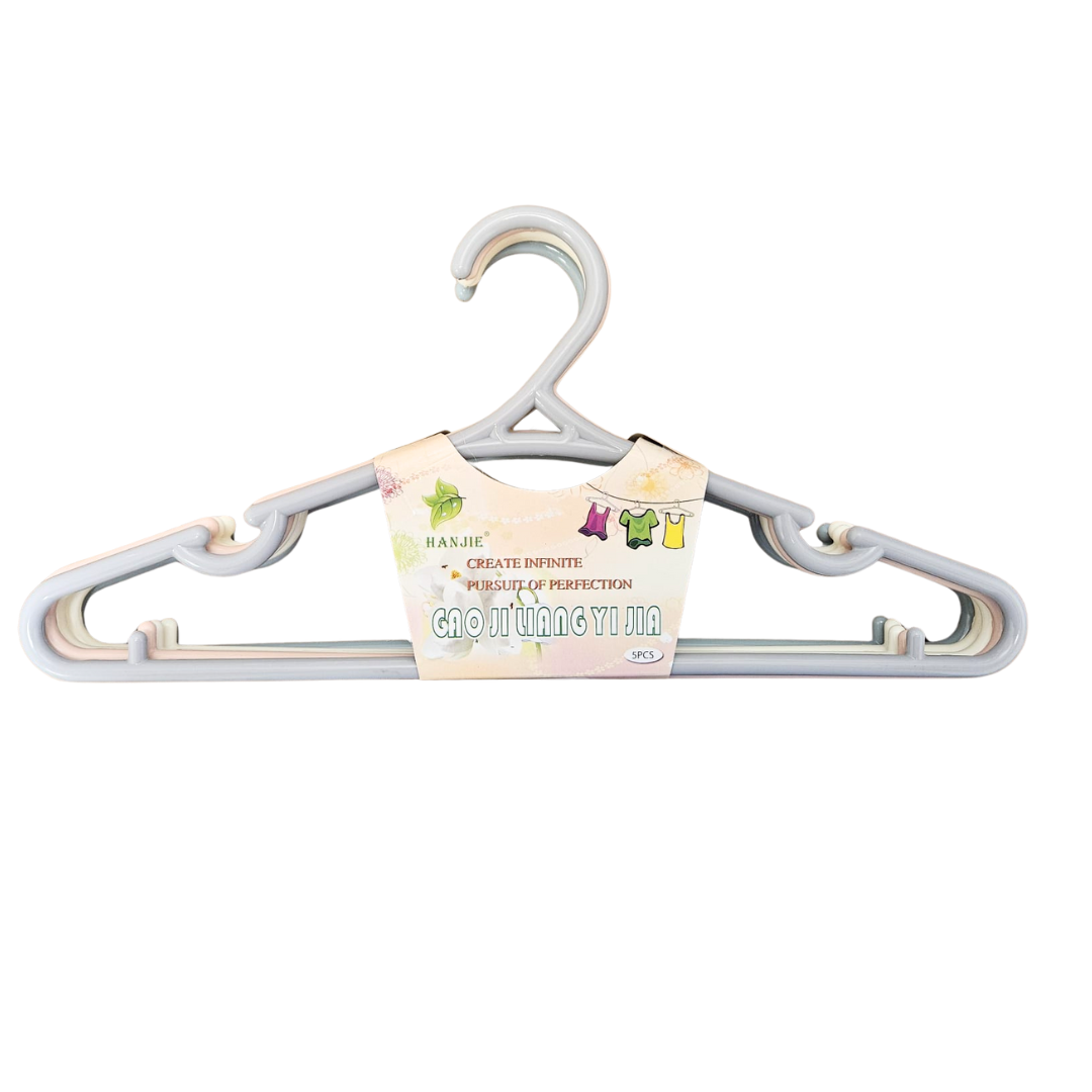 Set of five clear plastic hangers with notches for clothing, ideal for closet organization, by Farmacias Savia.