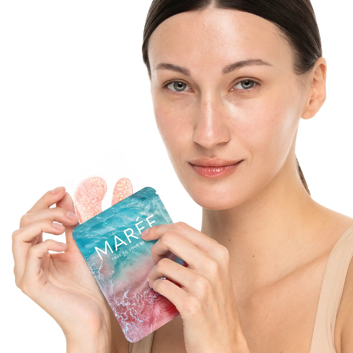 Pink eye patches for puffy eyes by Maree, showing soothing gel pads designed to reduce puffiness and brighten the eye area.