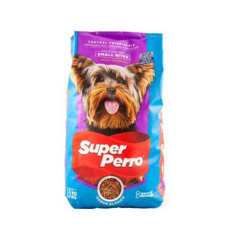 Small bites of Super Perro Classic Flavor adult dog food by Farmacias Savia in a 3.3 lb bag, showing the packaging.