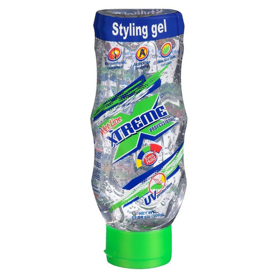 Xtreme Professional Styling Gel squeeze bottle for hair, 17.63 oz, by Farmacias Savia, with a clear label and squeezable design.