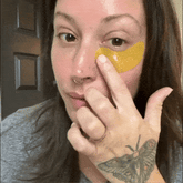 Maree 24K gold anti-aging eye patches showing gold gel eye masks for reducing fine lines and revitalizing the eye area.