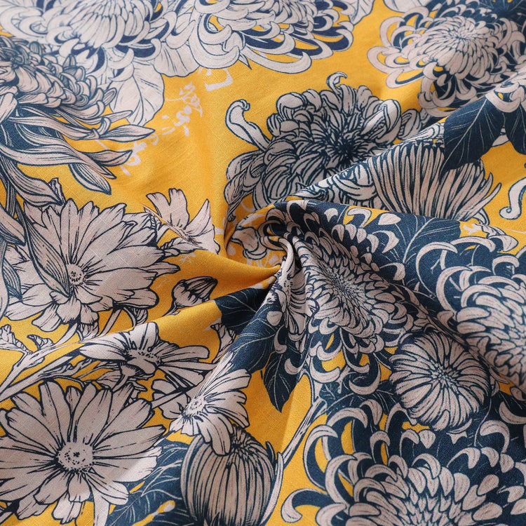 Yellow Hawaiian shirt for men with Japanese floral print, short sleeves, camp collar, made of 100% cotton by Outlets Yiume.