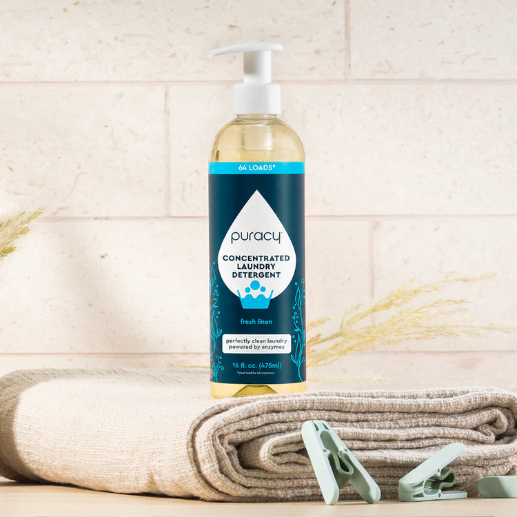 Puracy concentrated unscented sulfate-free laundry detergent bottle, suitable for gentle, effective laundry cleaning.