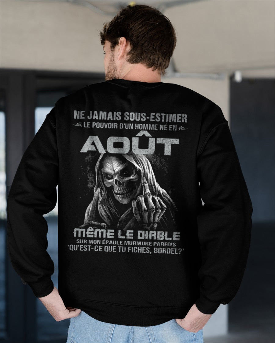 Black T-shirt with "Je Ne Jamais Sous-Estimer Le Pouvoir D’un Homme Né En Août" text, men&